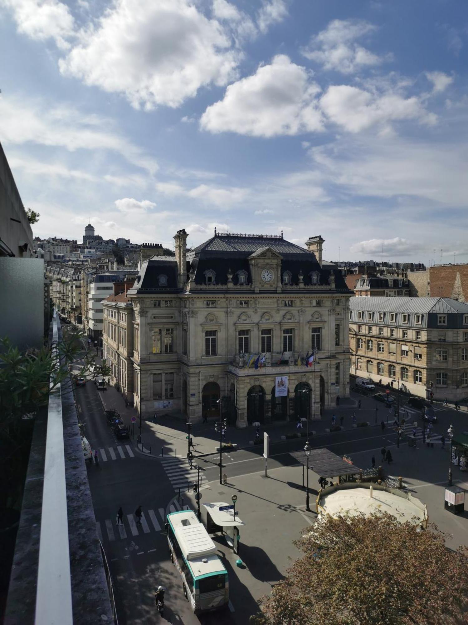 Le Charme De Montmartre A Ciel Ouvert Paris Exterior photo